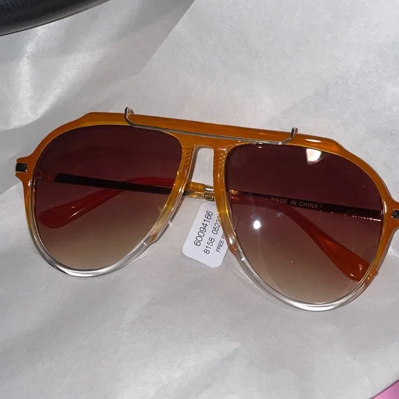 Free People Ventura Sunglasses Orange Gradient NWT MSRP $25 - Picture 4 of 5